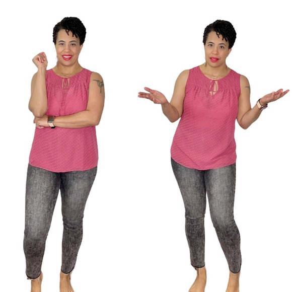 Sleeveless Blouse - Picture 3 of 11